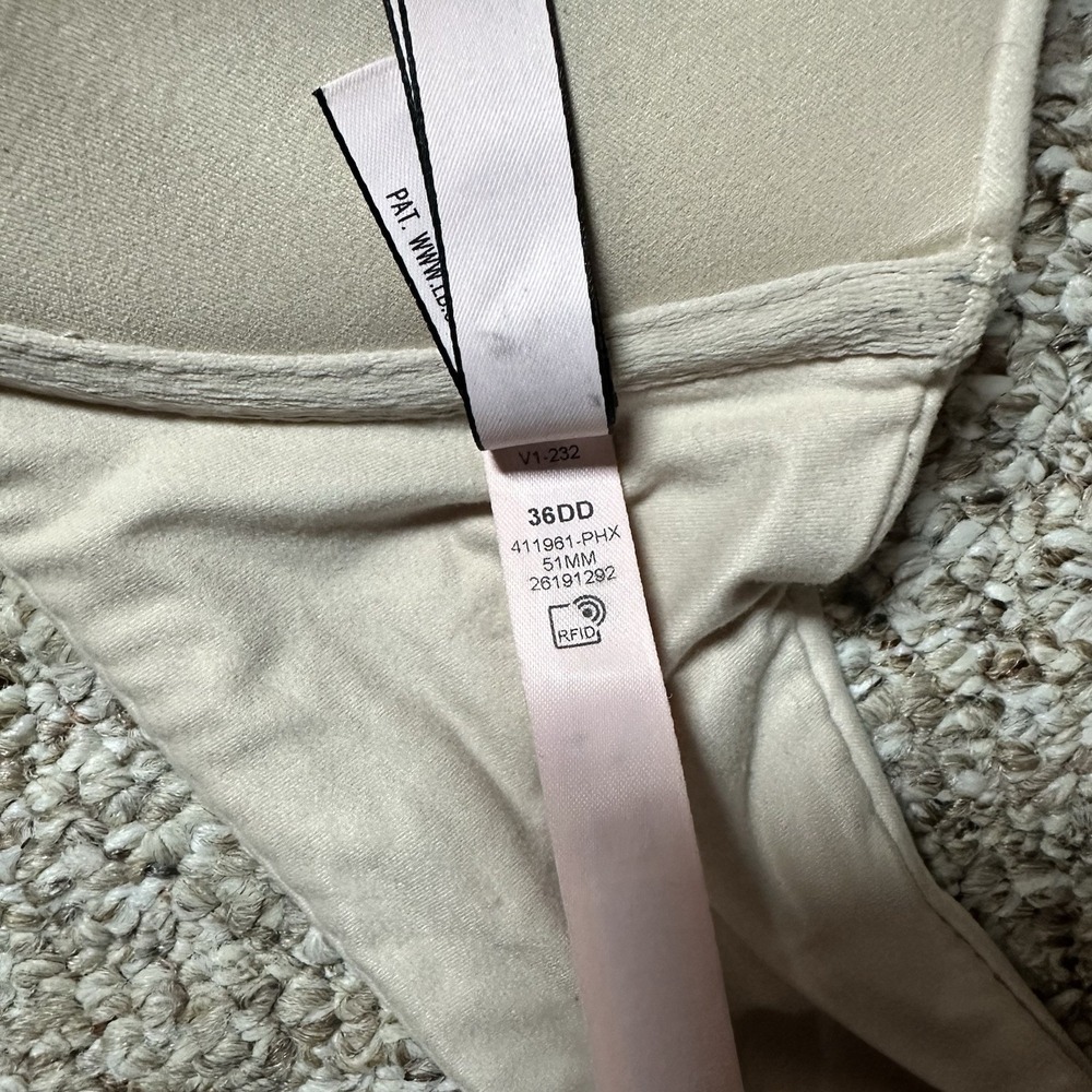 Victoria's Secret Body by Victoria Lace Racerback Bra 36DD Nude Front Clasp - Picture 10 of 14